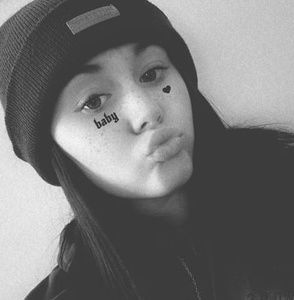 Meet your Posher, Beca